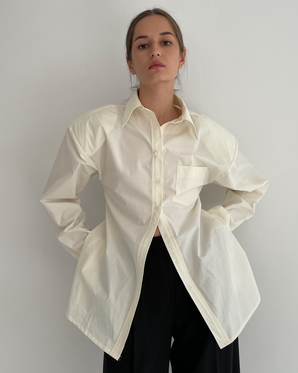 Back Point Oversize Shirt In Cream