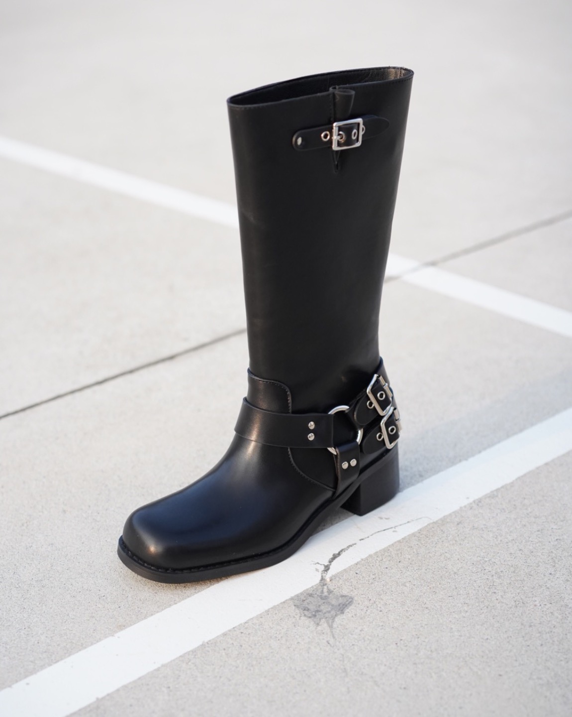 Buckle Mid Boots In Black